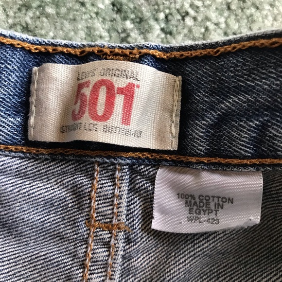 Vintage Levi’s 501 Straight Leg High Rise Jeans - Picture 7 of 14